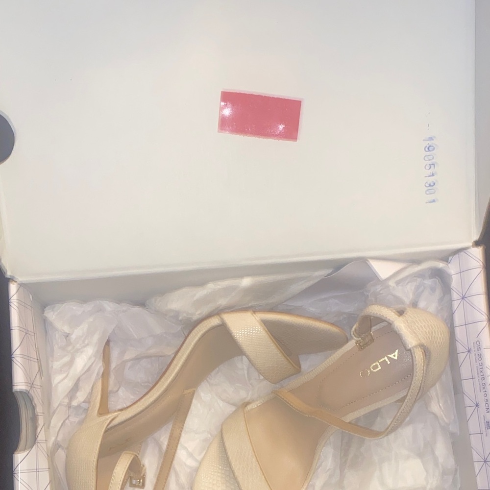 Aldo Women's Cream Textured Heels